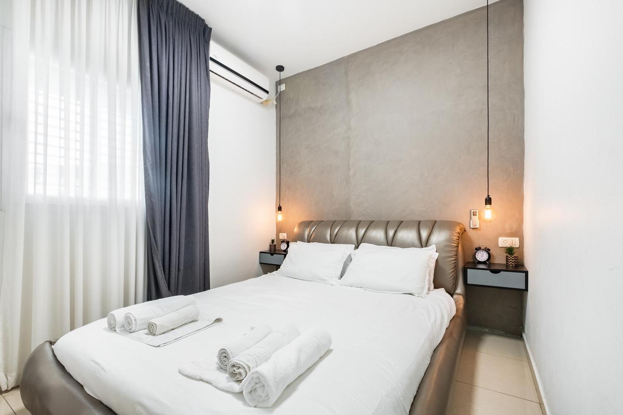 Premium 1Bd Apartment Near The Beach W/Balcony Тель-Авів Екстер'єр фото